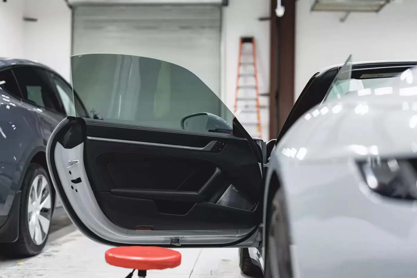 Otomobile XPEL PRIME cam filmi uygulaması
